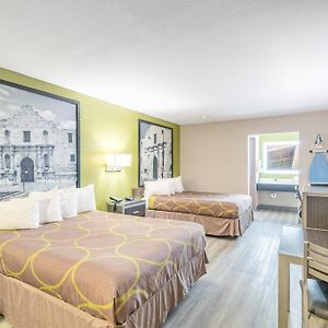 Queen Studio Suite Two Queen Beds Non-Smoking